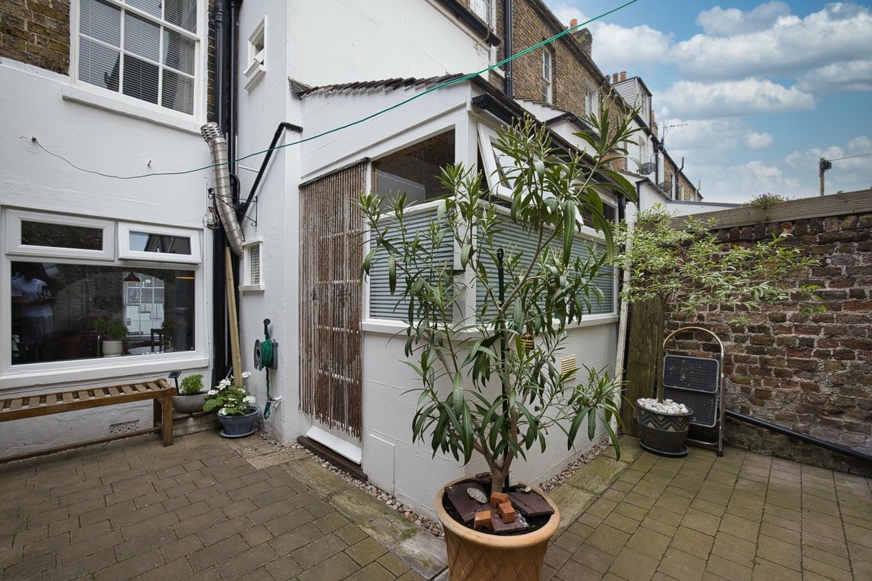 Properties For Sale in Guildford Lawn Ramsgate