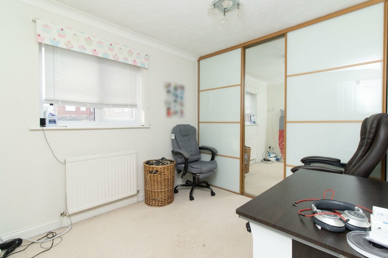 Properties For Sale in Hadlow Drive Cliftonville