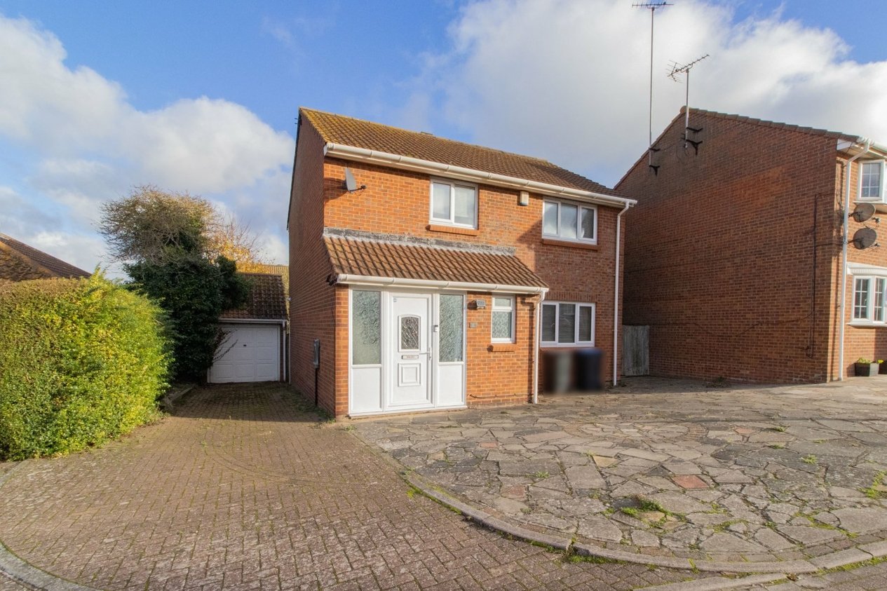 Properties For Sale in Hadlow Drive Cliftonville