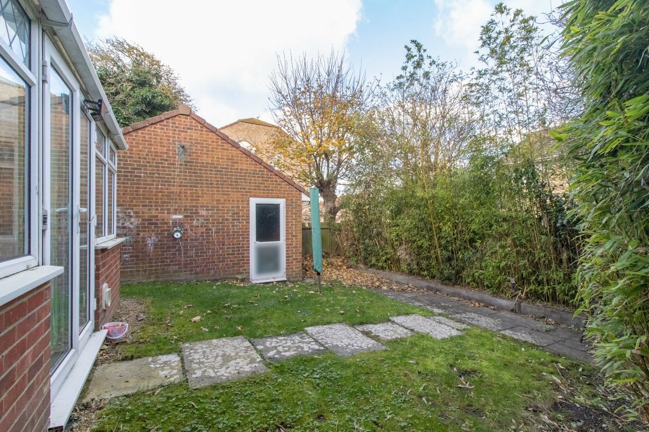 Properties For Sale in Hadlow Drive Cliftonville