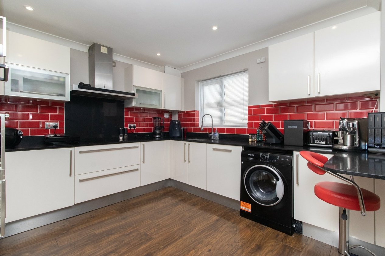Properties For Sale in Hadlow Drive Cliftonville