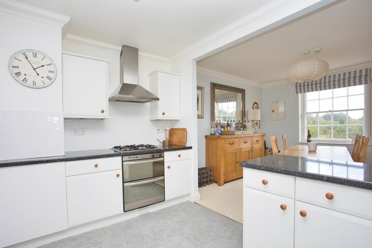 Properties For Sale in Halliday Drive Deal