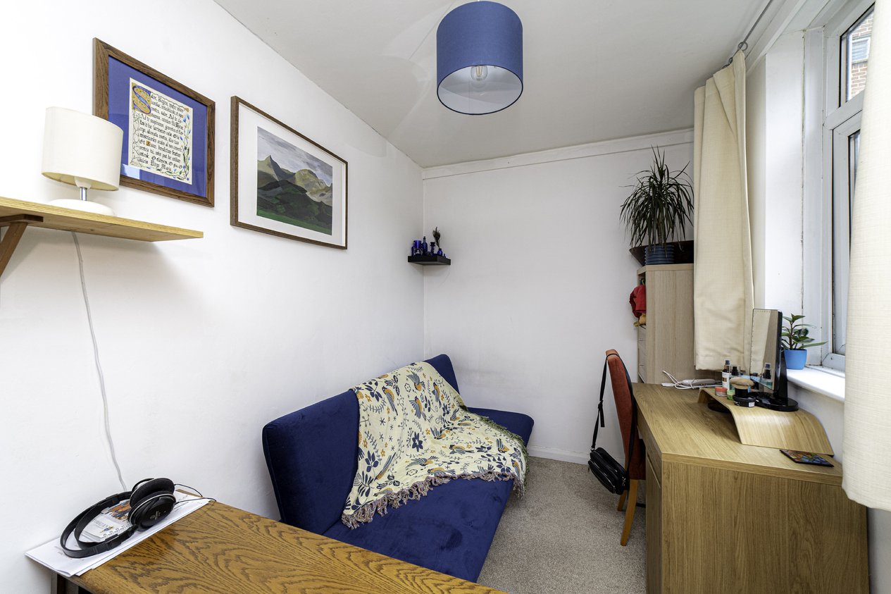 Properties Under Offer in Halstead Close Canterbury