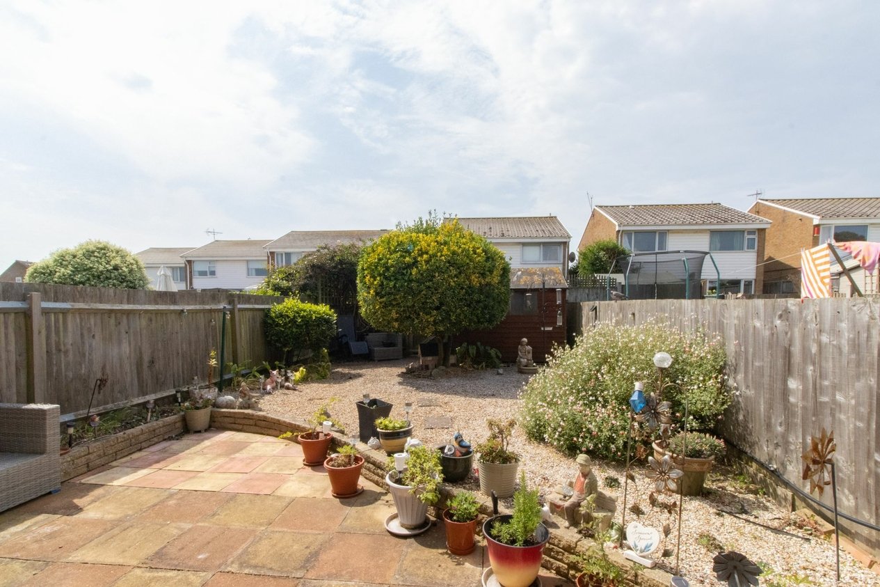 Properties For Sale in Halstead Gardens  Cliftonville