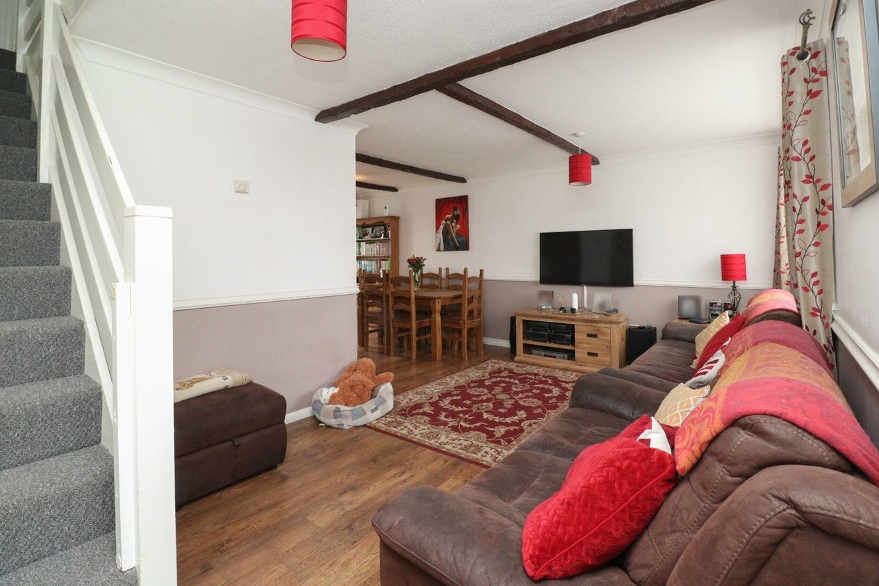 Properties For Sale in Halstead Gardens Margate