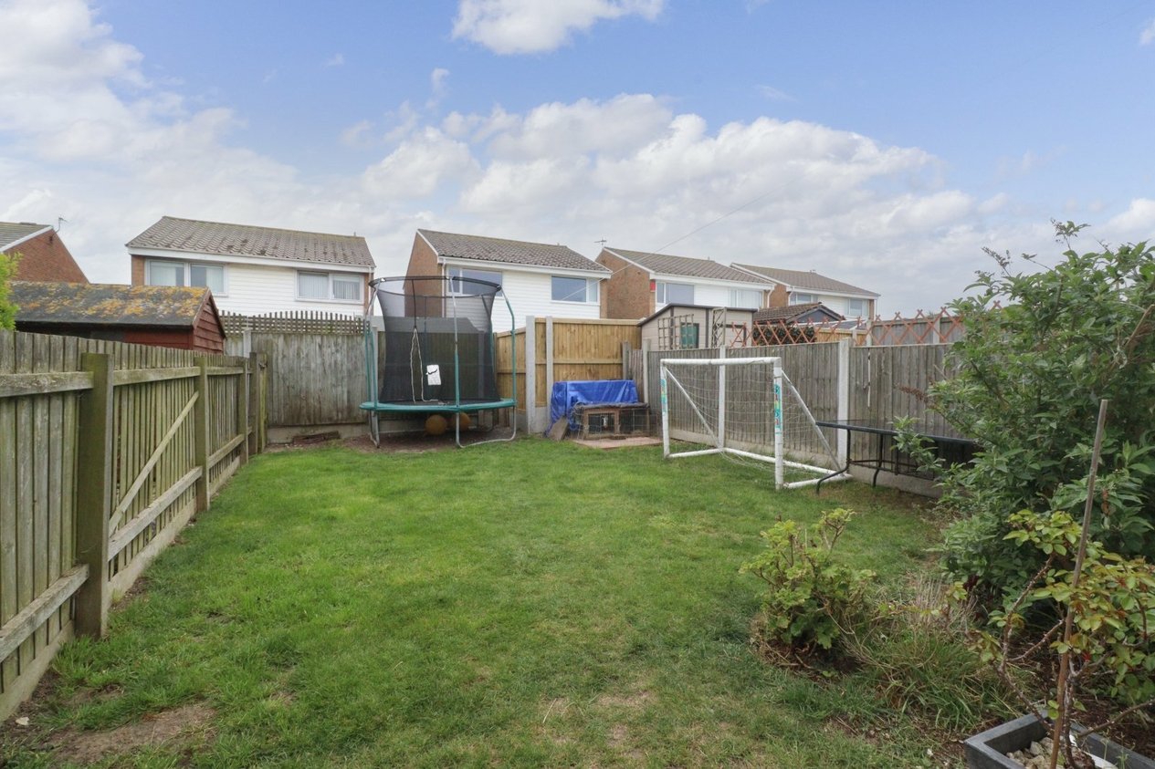 Properties For Sale in Halstead Gardens Margate