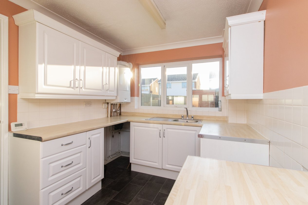Properties Under Offer in Halstead Gardens Margate