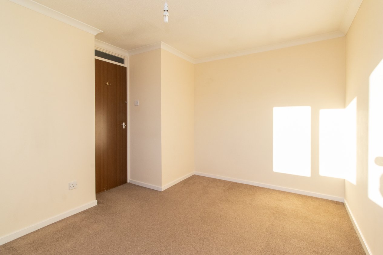 Properties Under Offer in Halstead Gardens Margate