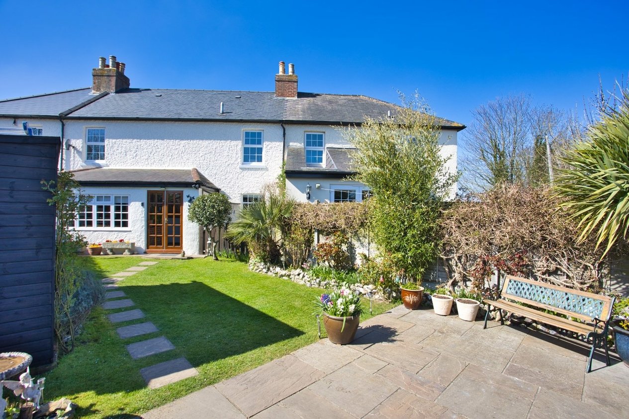 Properties For Sale in Ham Farm Cottages Deal