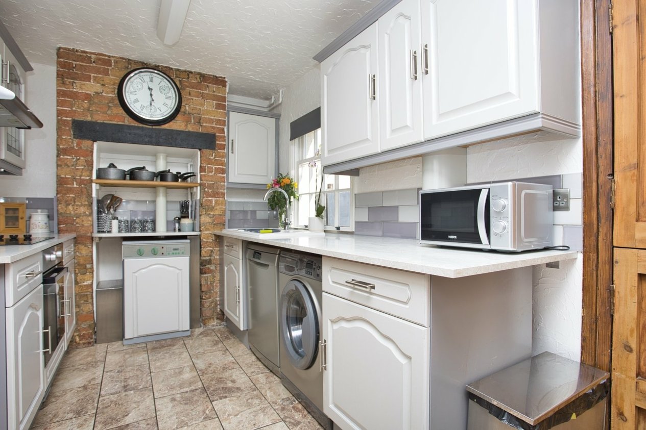 Properties For Sale in Ham Farm Cottages Deal