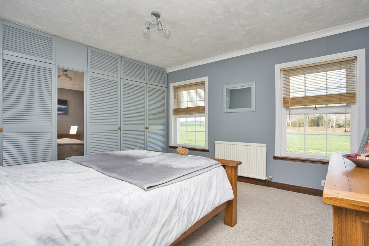Properties For Sale in Ham Farm Cottages Deal