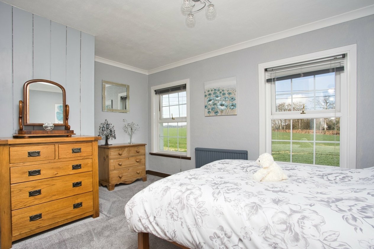 Properties For Sale in Ham Farm Cottages Deal