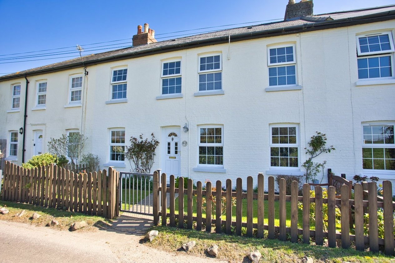 Properties For Sale in Ham Farm Cottages Deal