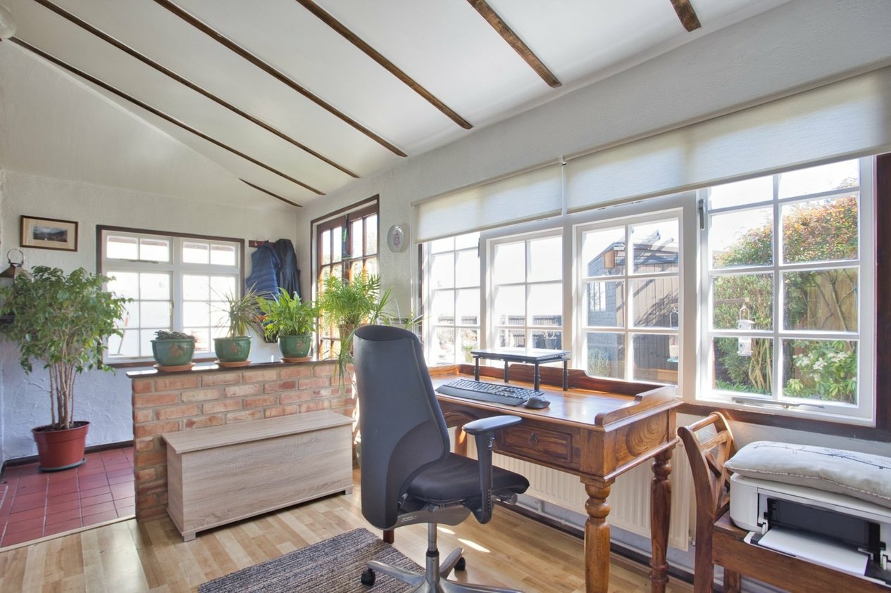 Properties For Sale in Ham Farm Cottages Deal