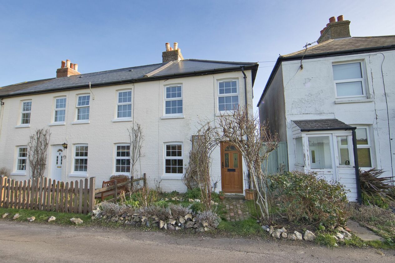 Properties Sold Subject To Contract in Ham Farm Cottages  Ham