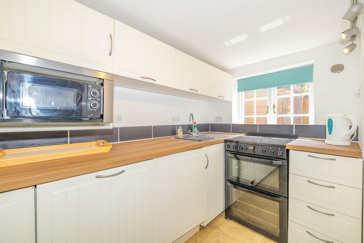 Properties For Sale in Hampden Lane Ashford