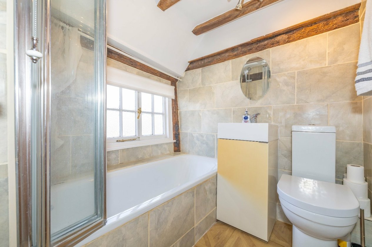 Properties For Sale in Hampden Lane Ashford