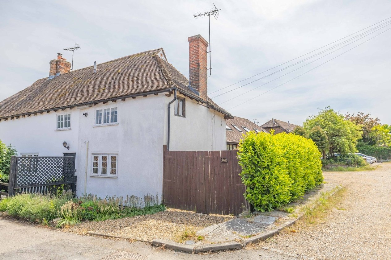 Properties For Sale in Hampden Lane Ashford
