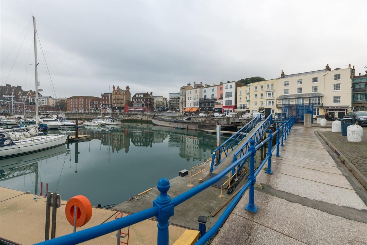 Properties To Let in Harbour Parade  Ramsgate