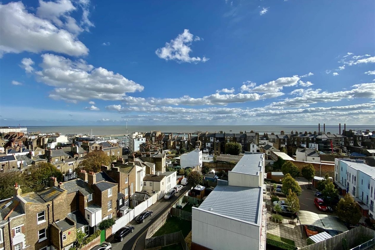 Properties For Sale in Harbour Towers 
