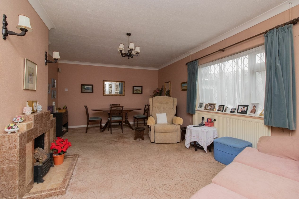 Properties For Sale in Harmsworth Gardens  Broadstairs
