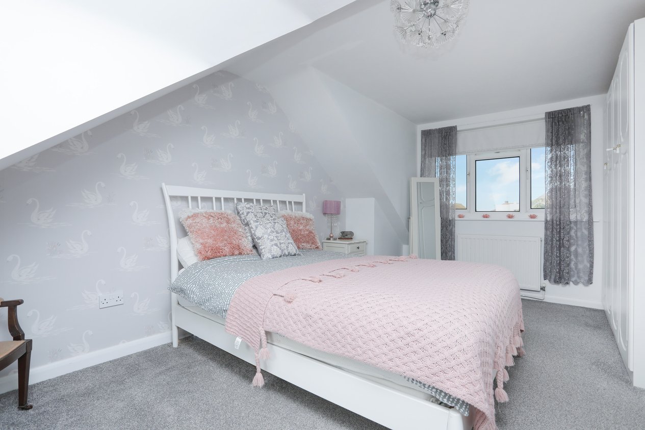 Properties Under Offer in Harold Road Birchington