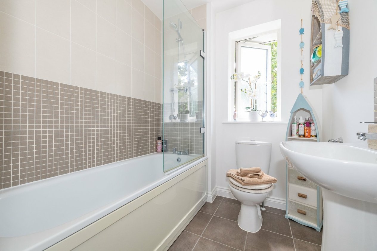Properties Under Offer in Harry Saunders Lane Ashford