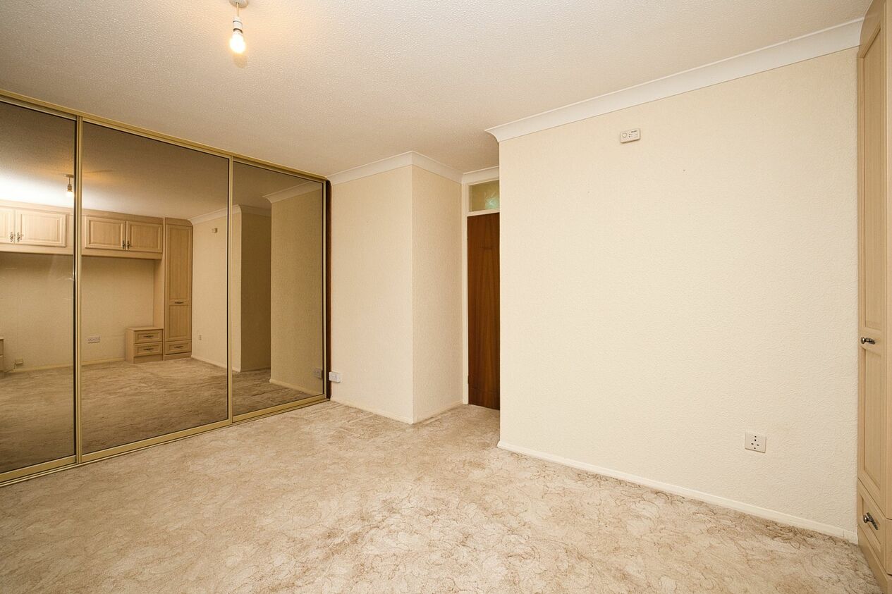 Properties For Sale in Hawkhurst Way  Broadstairs
