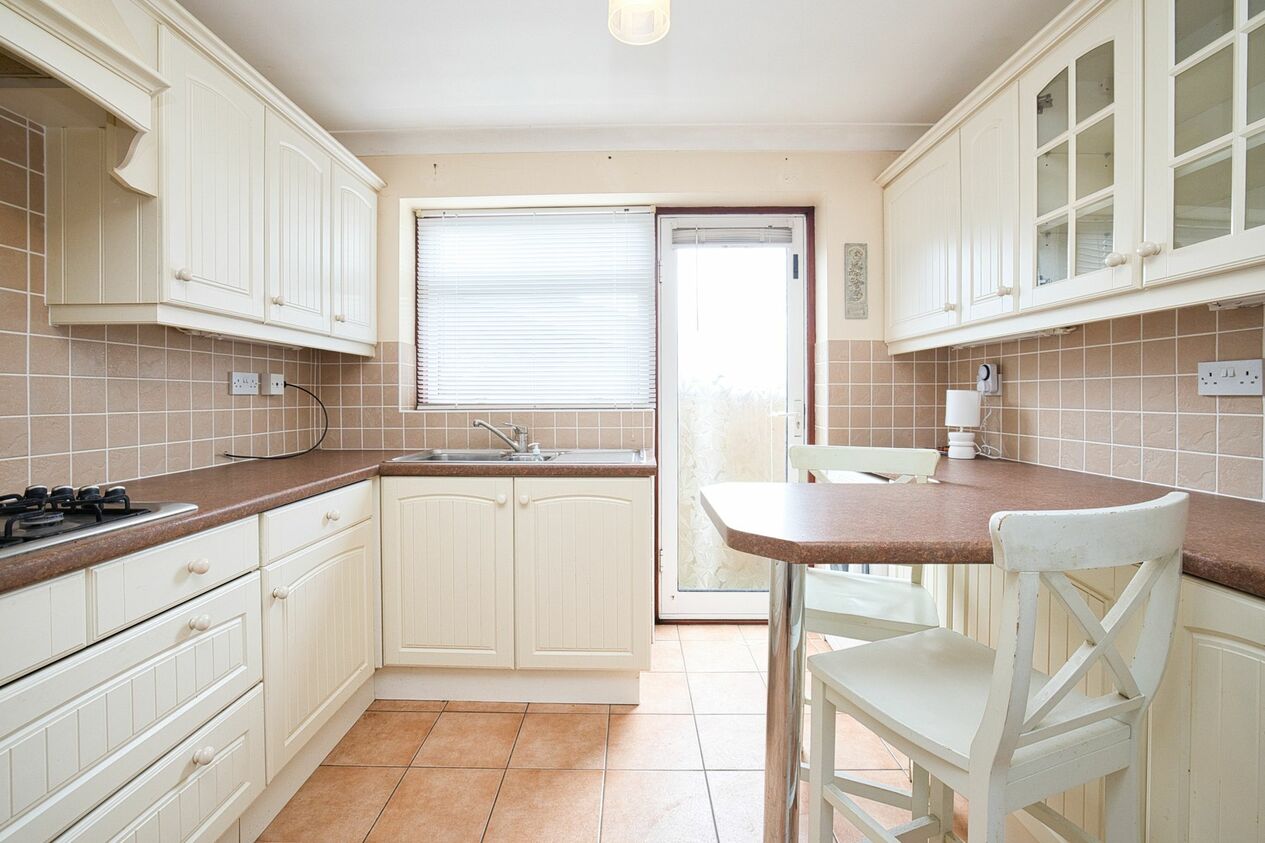 Properties For Sale in Hawkhurst Way  Broadstairs
