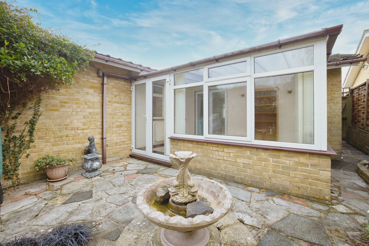 Properties For Sale in Hawkhurst Way  Broadstairs