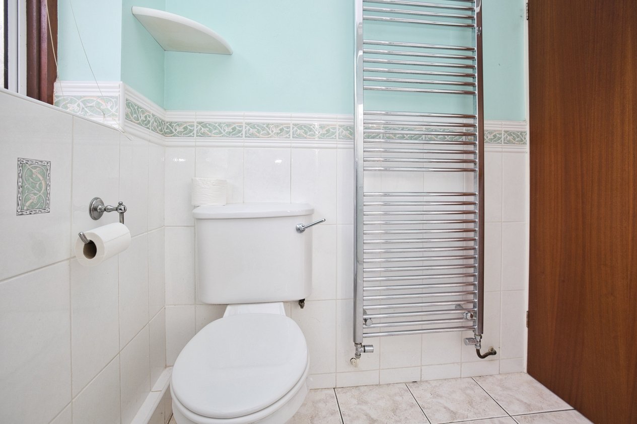 Properties Under Offer in Hawkhurst Way Broadstairs