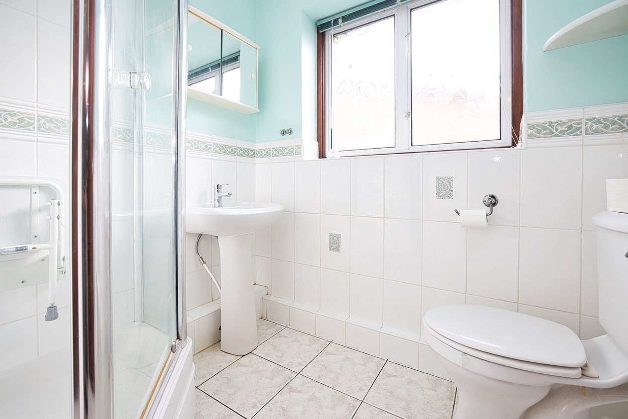 Properties Under Offer in Hawkhurst Way Broadstairs