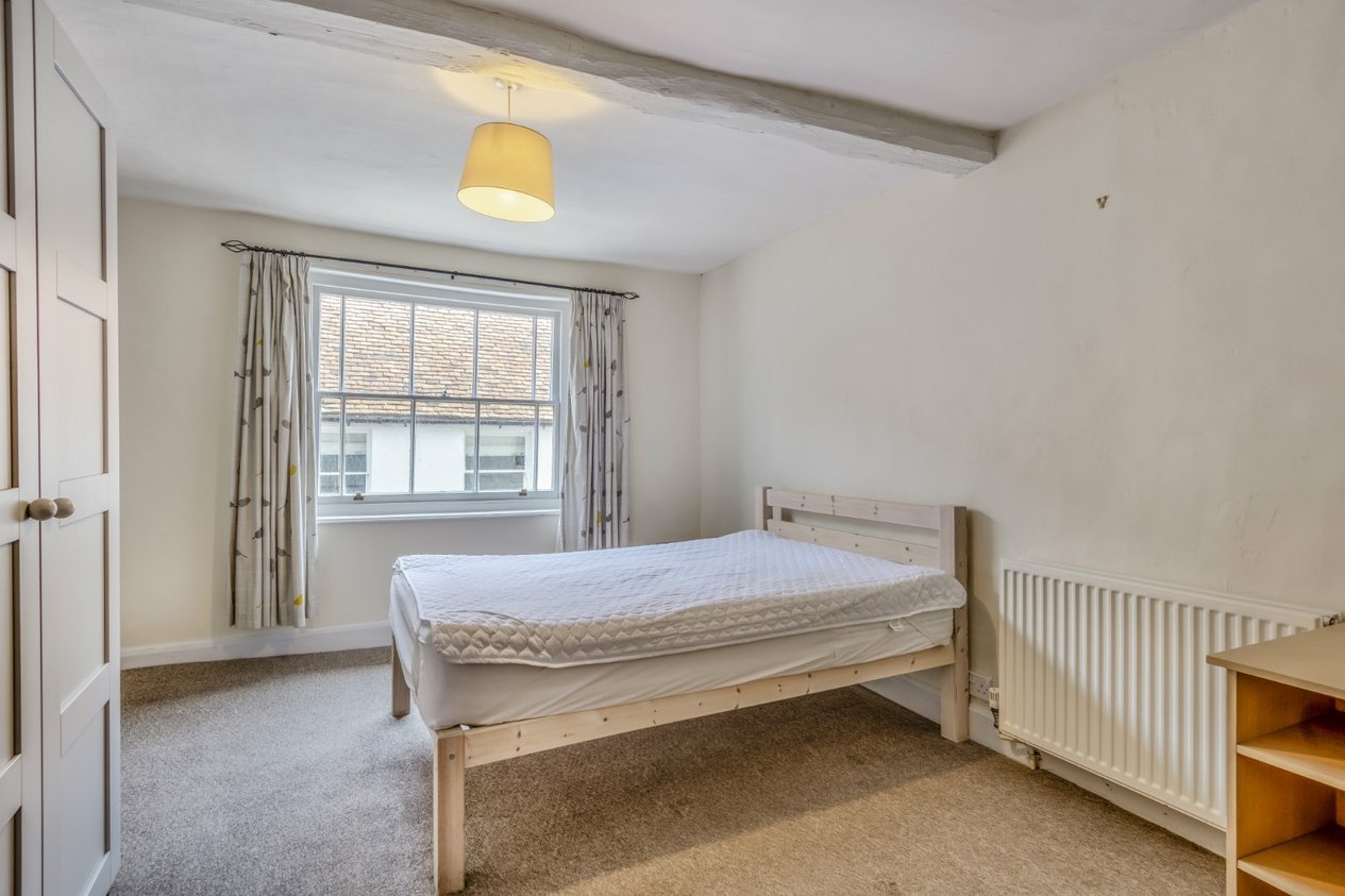 Properties For Sale in Hawks Lane Canterbury