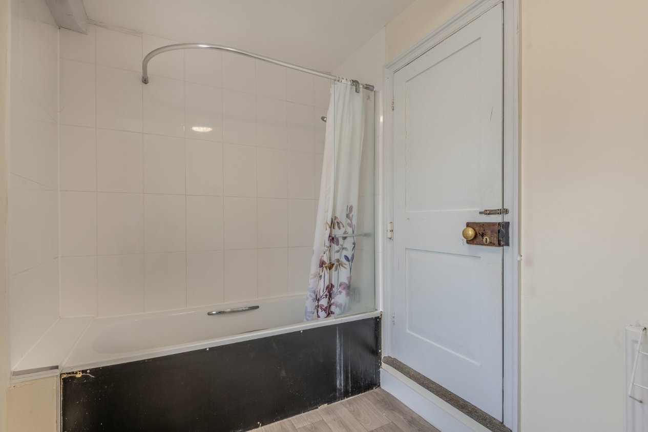 Properties For Sale in Hawks Lane Canterbury