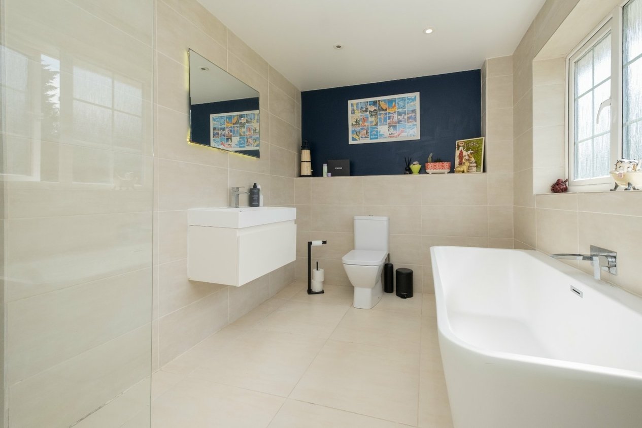 Properties Under Offer in Hawksdown Walmer Deal