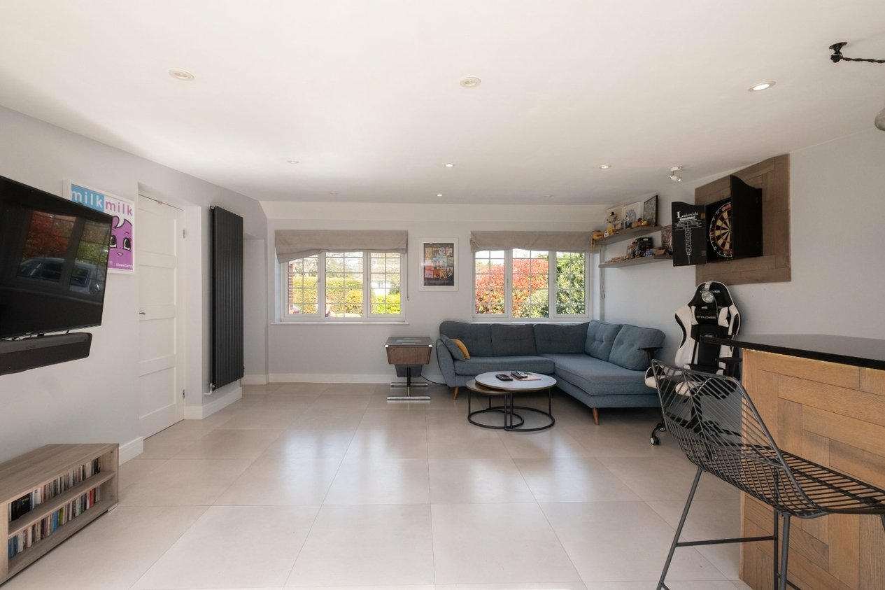 Properties Under Offer in Hawksdown Walmer Deal