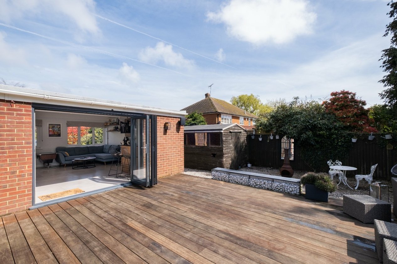 Properties Under Offer in Hawksdown Walmer Deal