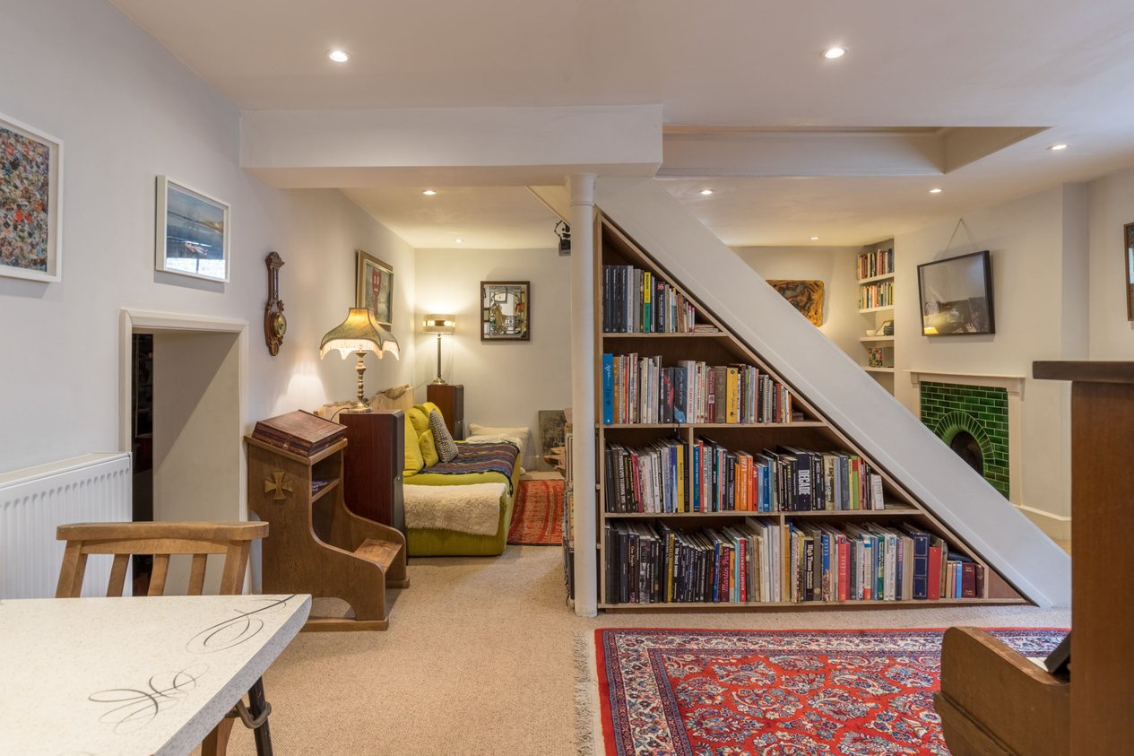 Properties Under Offer in Hawley Square Margate