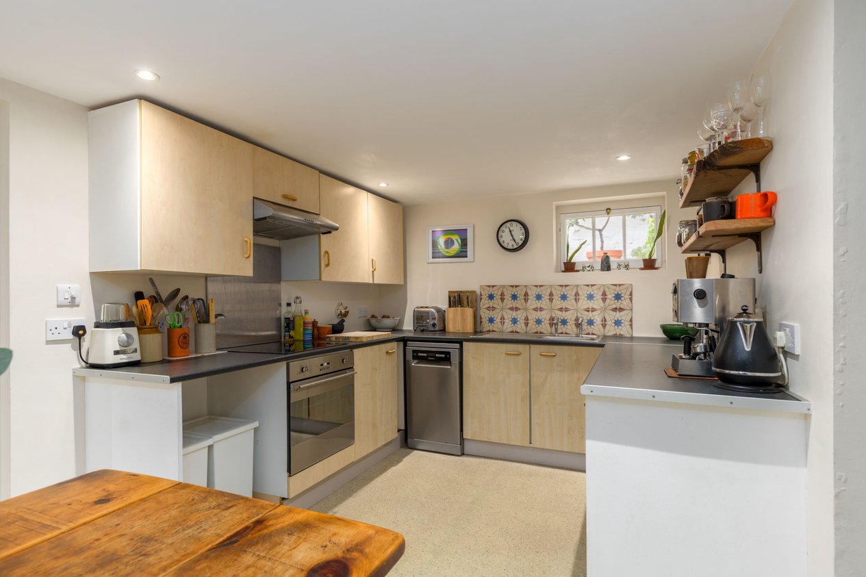 Properties Under Offer in Hawley Square Margate