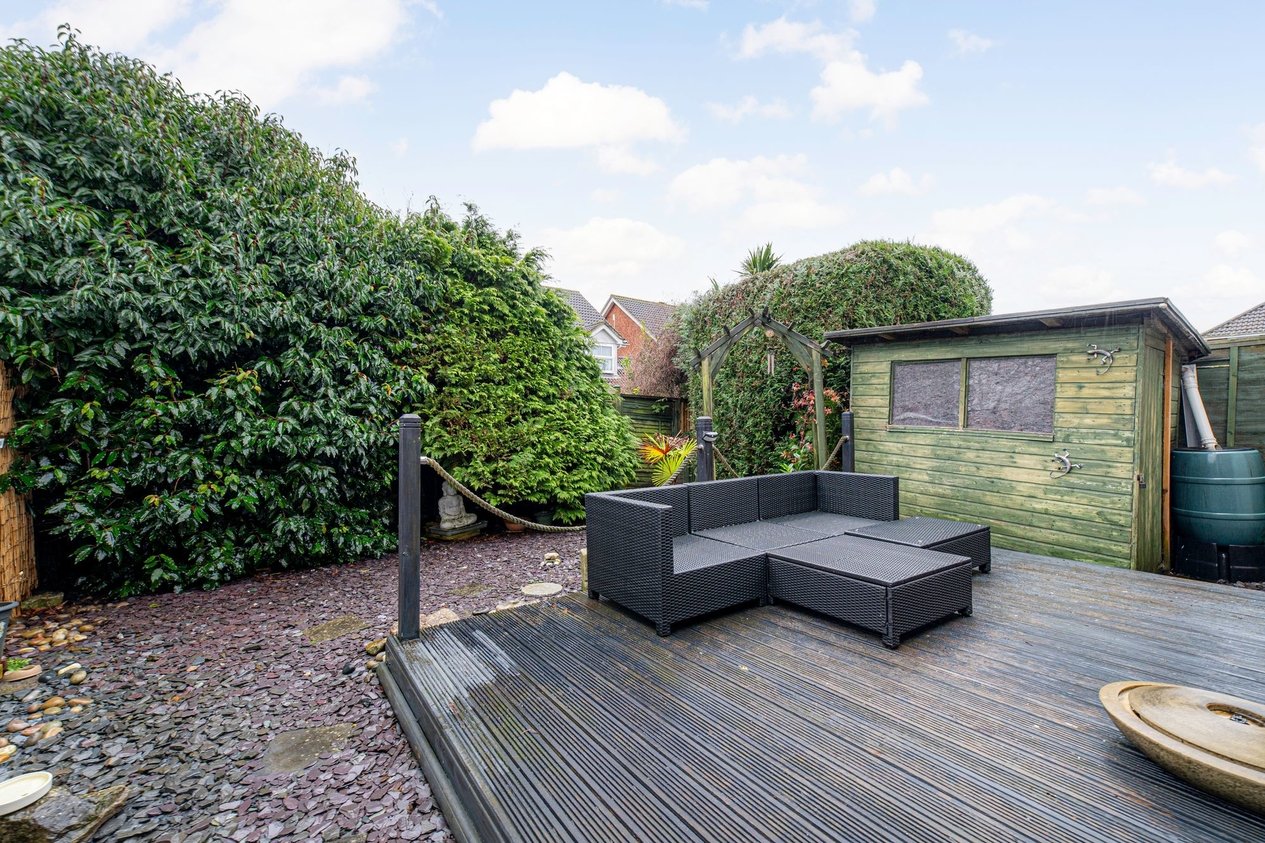 Properties For Sale in Hawthorn Road  Kingsnorth