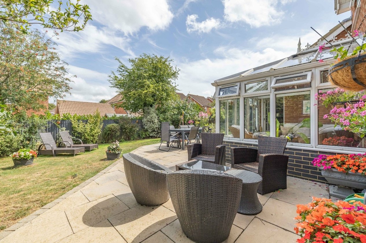 Properties For Sale in Hawthorn Road Kingsnorth