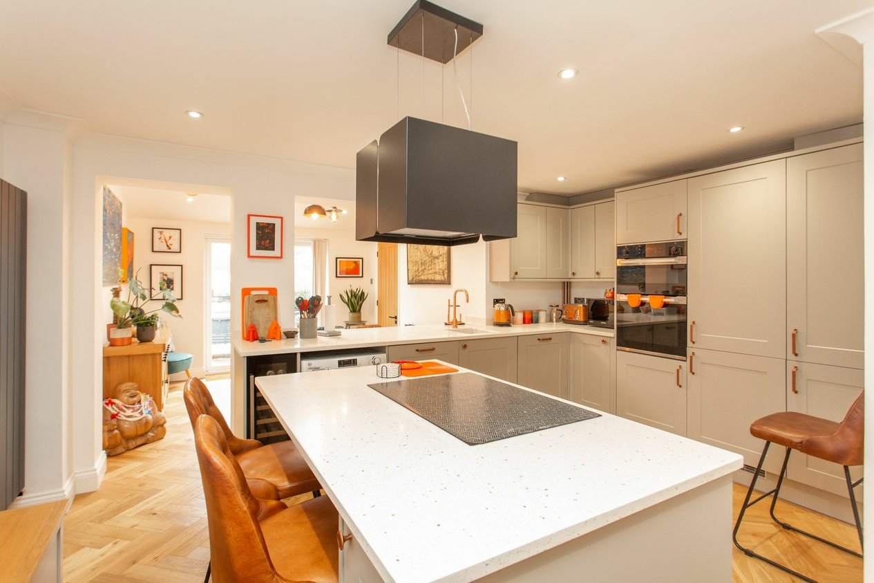 Properties For Sale in Hawthorne Close  Eythorne