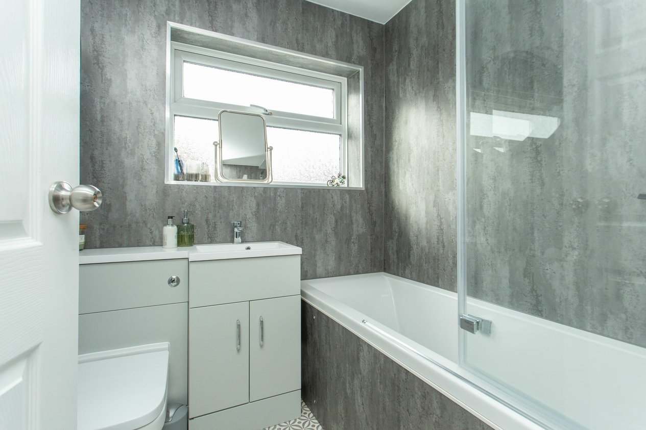 Properties For Sale in Hawthorne Close  Eythorne