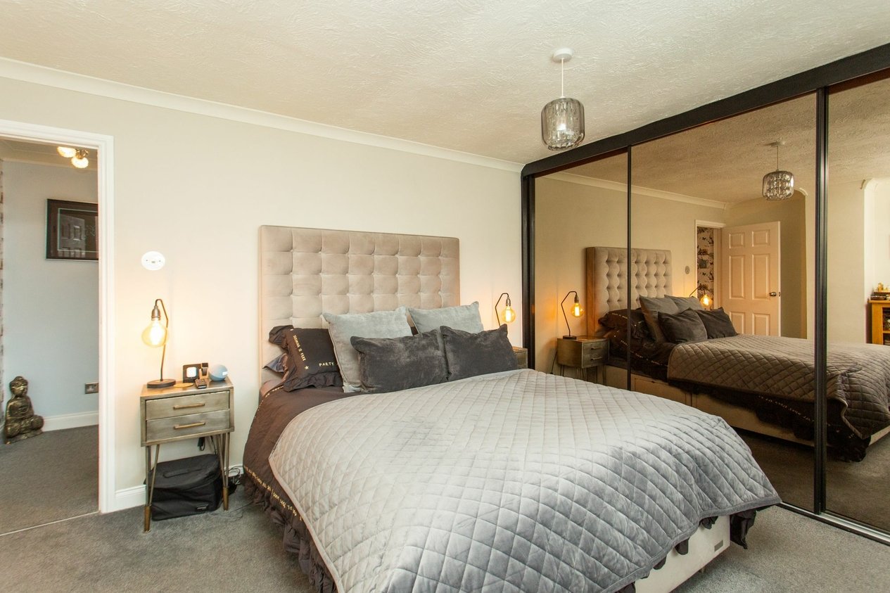 Properties For Sale in Hawthorne Close  Eythorne