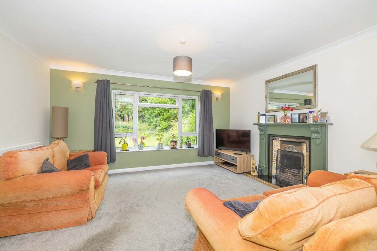 Properties For Sale in Heathfield Way Barham