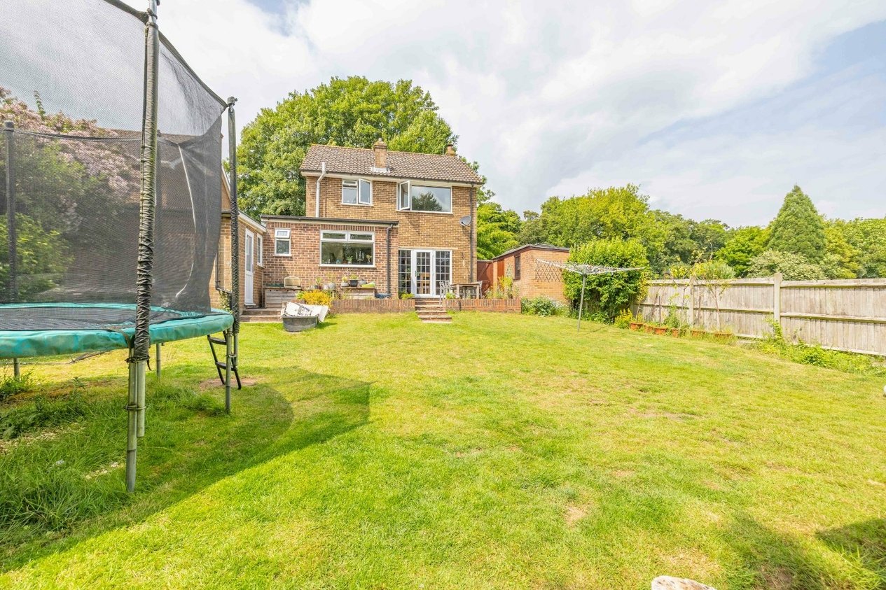 Properties For Sale in Heathfield Way Barham