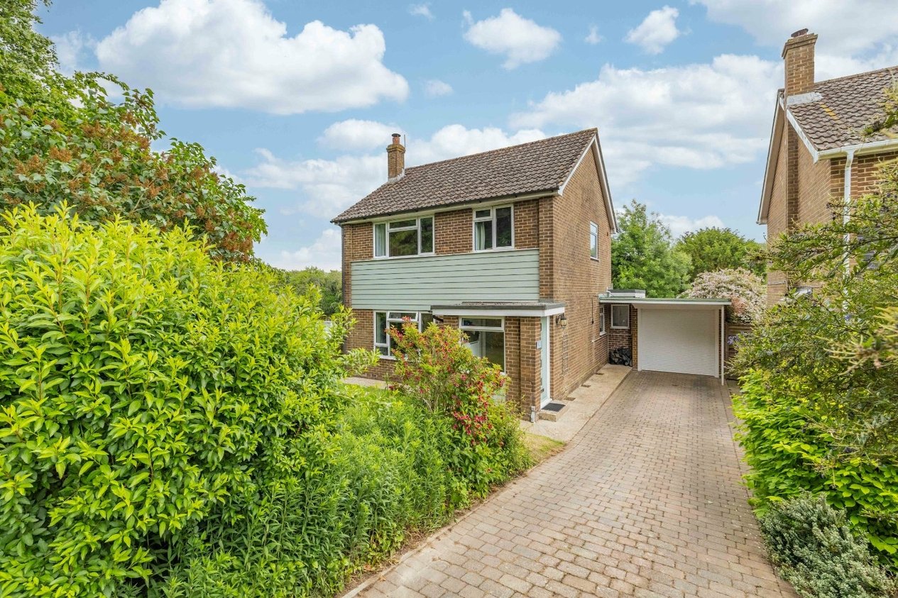 Properties For Sale in Heathfield Way Barham