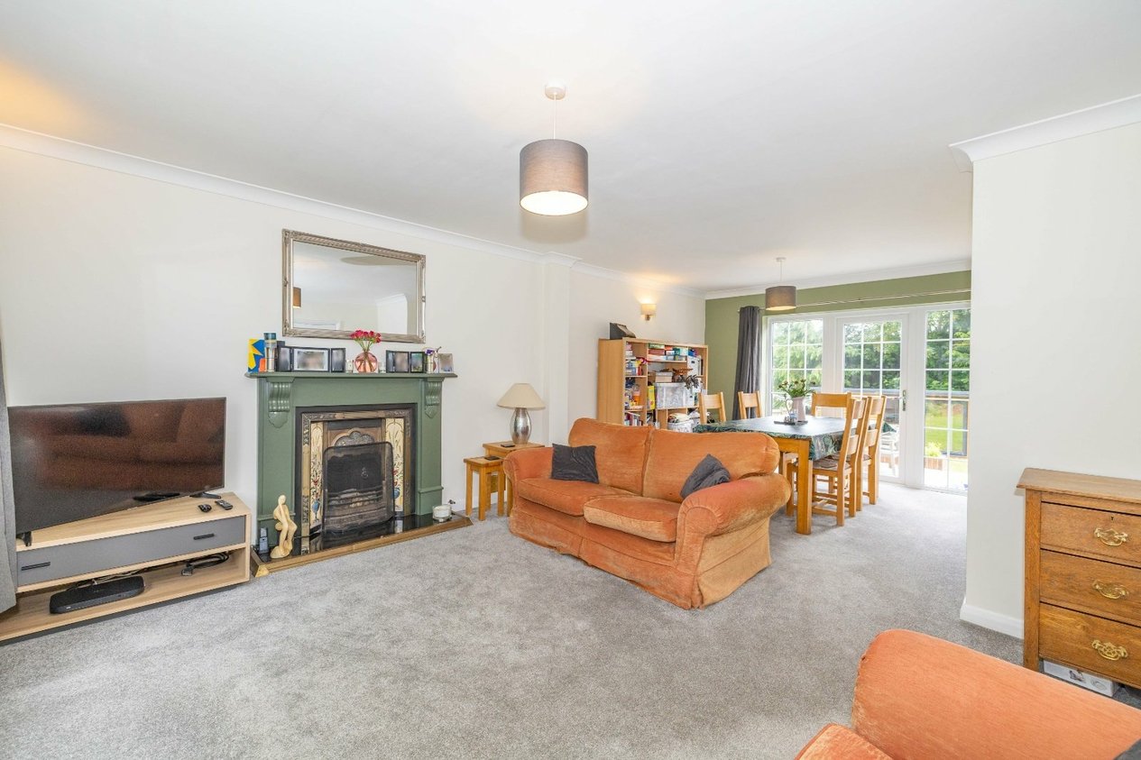 Properties For Sale in Heathfield Way Barham