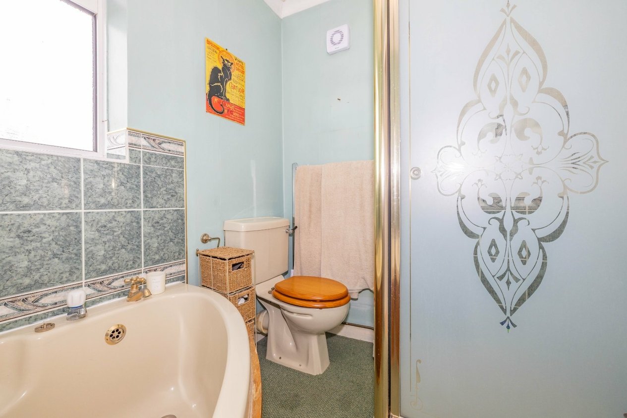 Properties For Sale in Heathfield Way Barham