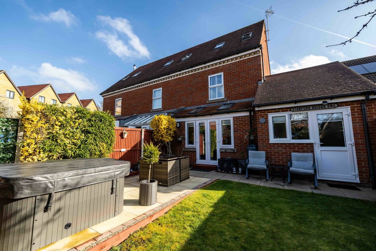 Properties For Sale in Hedgers Way  Kingsnorth
